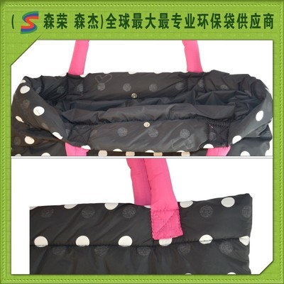 【廣州優(yōu)質(zhì)廠家一條龍生產(chǎn)定制羽絨服手提袋】?jī)r(jià)格,廠家,圖片,其他布類包裝制品,廣州市森榮手袋制造-